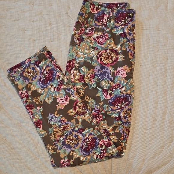 Jones New York Denim - Vintage Floral Jeans